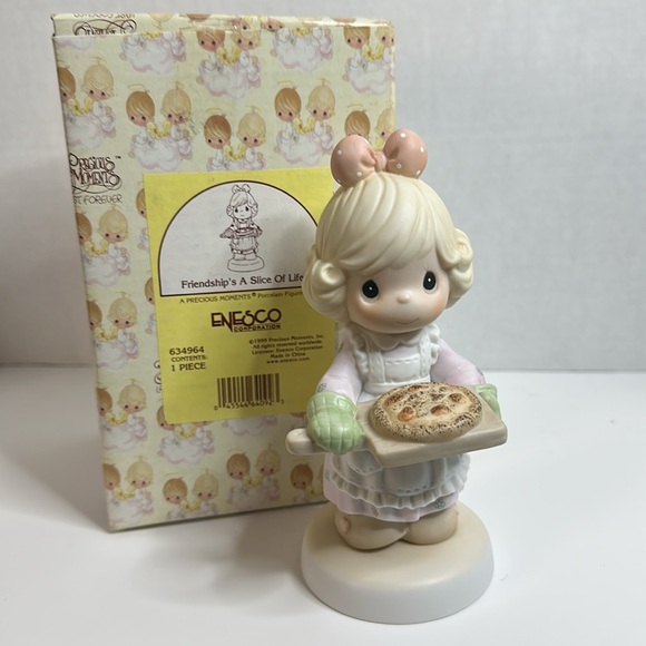 Vintage 1999 Precious Moments Figurine - Picture 6 of 6